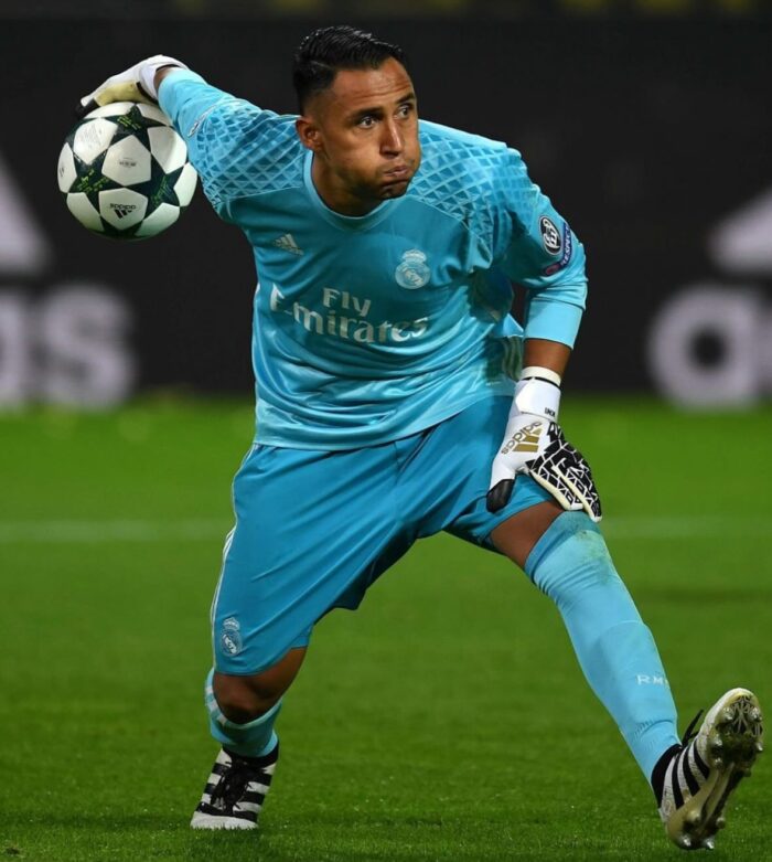Real Madrid Jersey Large Season 2016-2017 #1 NAVAS