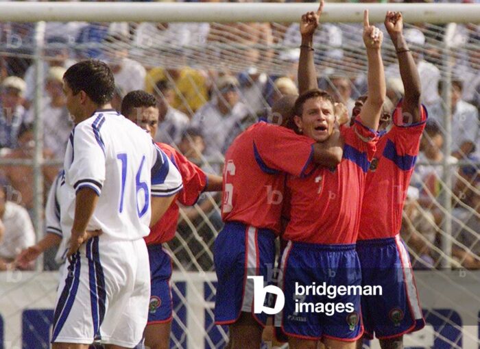 Costa Rica Jersey Large Season 2000-2001 #7 FONSECA