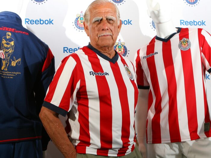 Chivas Jersey Small Edicion Especial Guillermo Tigre Sepulveda #3