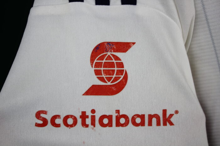 Chivas Jersey Season 2014-2015 Medium #9 O. BRAVO - Image 5