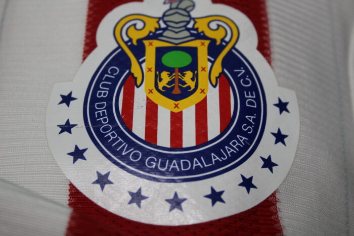 Chivas Jersey Season 2014-2015 Medium #9 O. BRAVO - Image 9